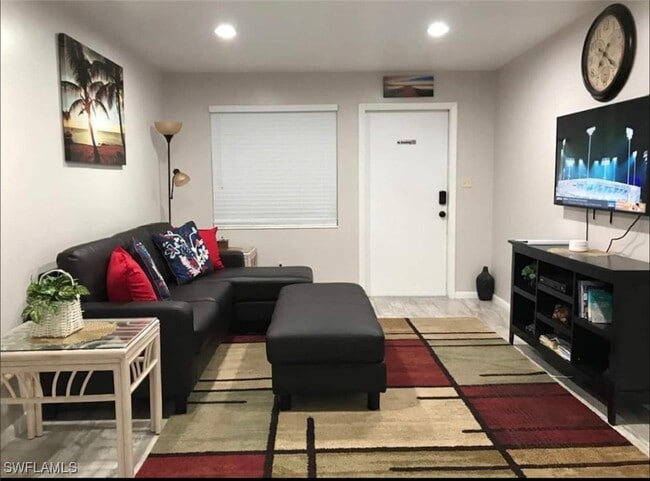 Photo - 1136 Michigan Ave