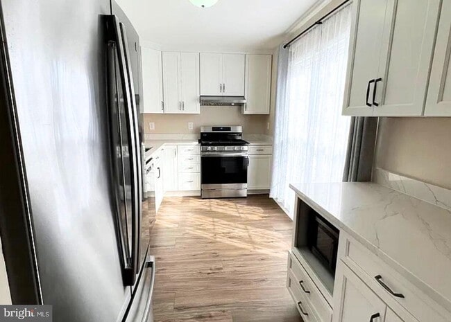 Photo - 10108 Sabin Dr