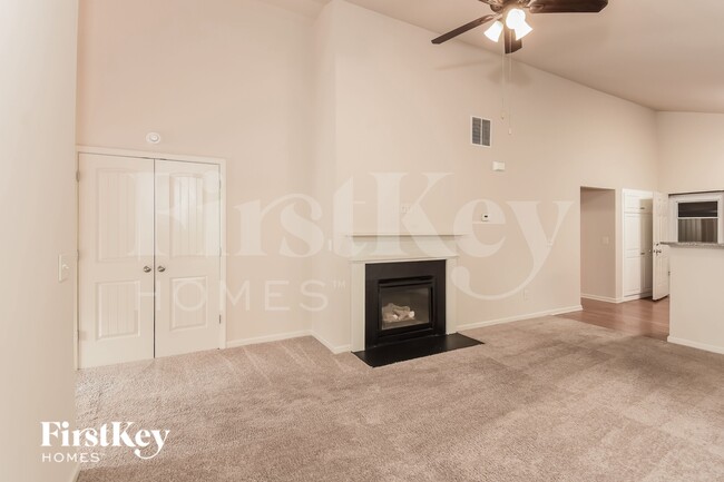 Photo - 436 Parkstone Dr