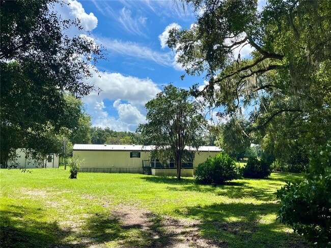 Photo - 8035 NE 33rd Ct