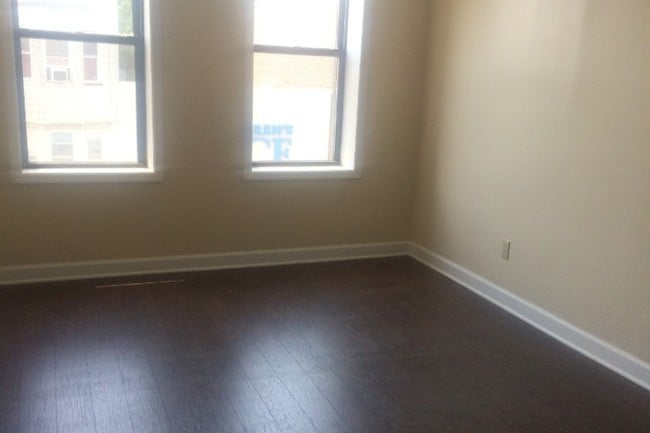 Photo - 182 Ferry St Unidad 2