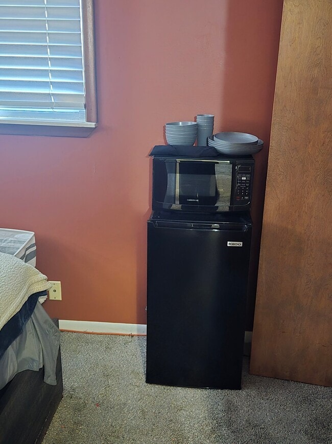 Photo - 1103 Montrose Ave