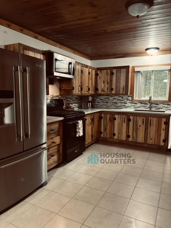 Photo - 4450 WA-211