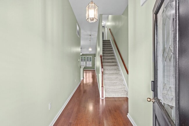 Photo - 156 Parmelee Dr