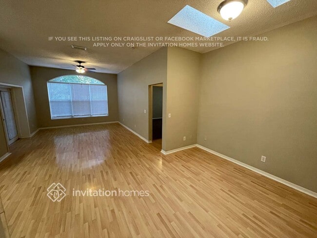 Photo - 1900 Woodcut Dr