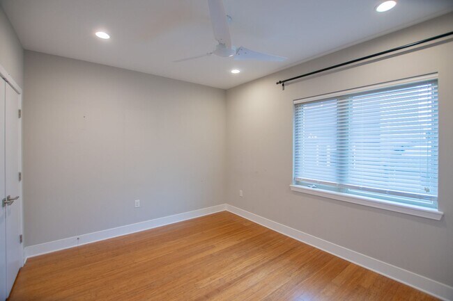 Photo - Modern & Efficient Point Breeze Townhome!