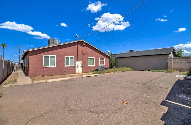 Photo - 1501 E Roosevelt St Unit 4