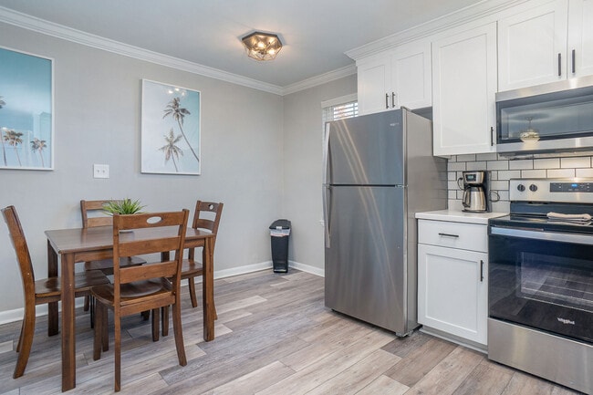 Photo - Hillside Cove