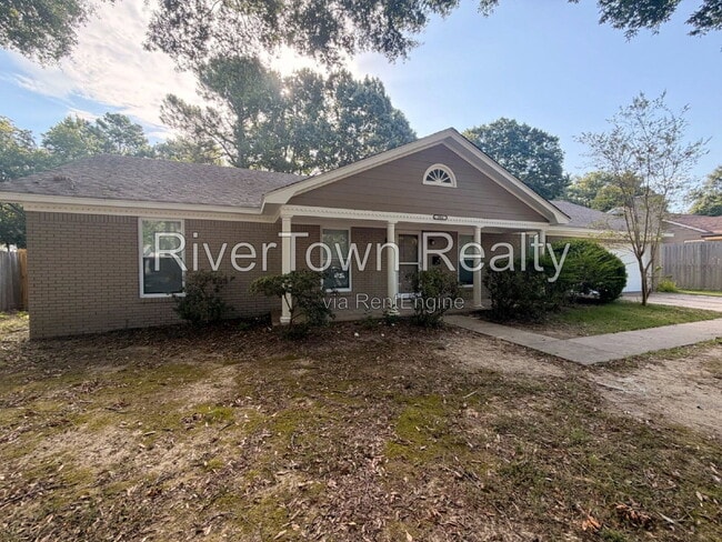 Photo - 304 Quinn Rd