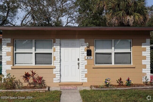 Building Photo - 614 Shady Ln Rental