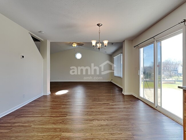 Photo - 1162 Edgewater Way