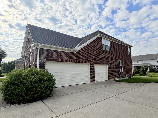 Photo - 3137 Broadstone Dr