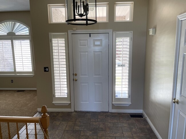 Photo - 561 Rocky Knoll Ln