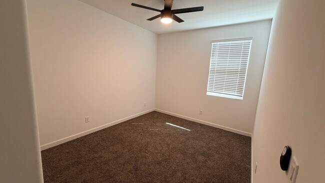 Photo - 39990 W Sunland Dr