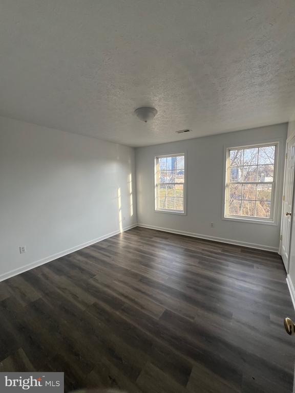 Photo - 637 E Spencer St