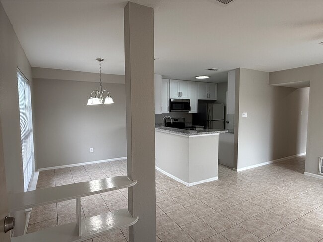 Photo - 13902 Buckingham Dr Unidad B