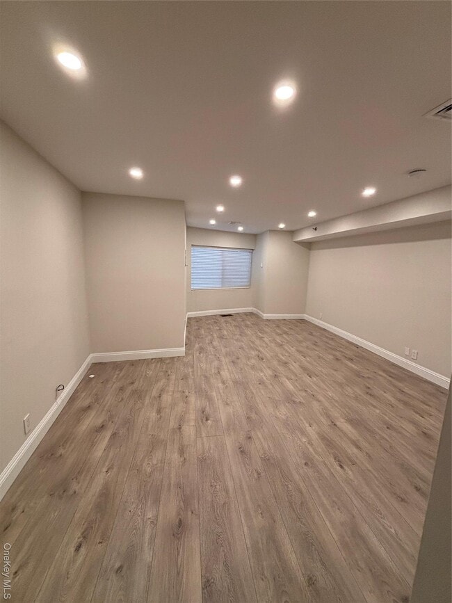 Photo - 100 Cutter Mill Rd Unit 1B