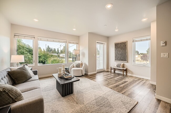 Photo - 1815 SW 96th Ln