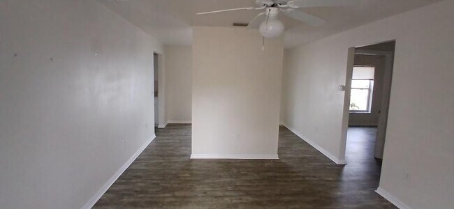 Photo - 15 Pecan Run Dr