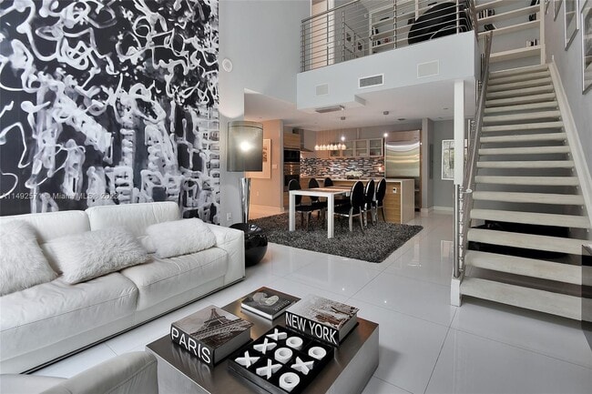 Photo - 305 NE 20th Ter