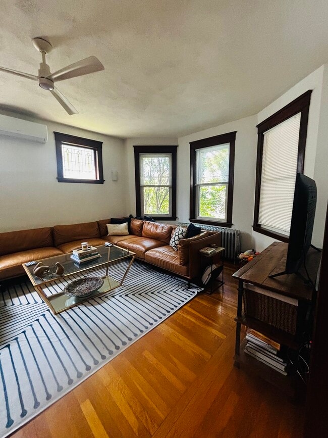 31 Matchett St Unit 1