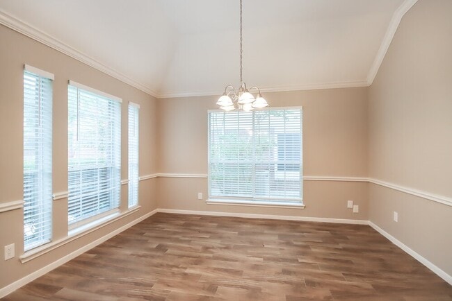 Photo - 1414 Summer Rain Dr