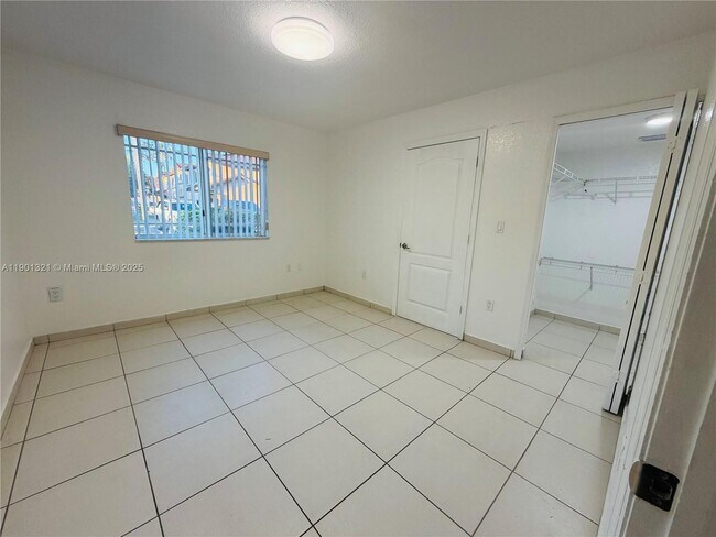 Photo - 17302 NW 74th Ave Unit 102