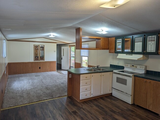 Photo - 19 Ransdell Ln