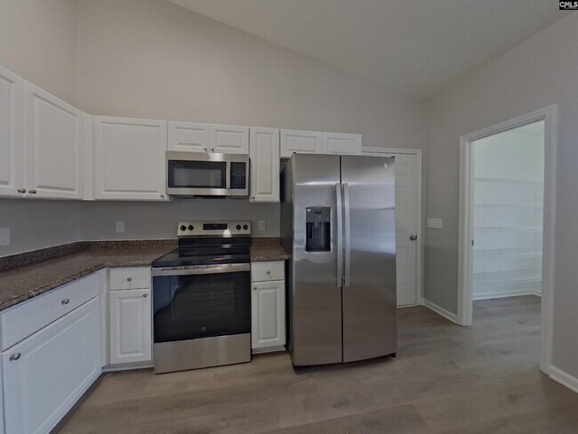 Photo - 305 Trowbridge Rd