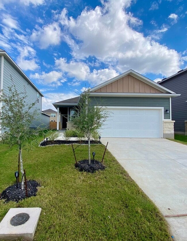 Building Photo - BRAND NEW HOME