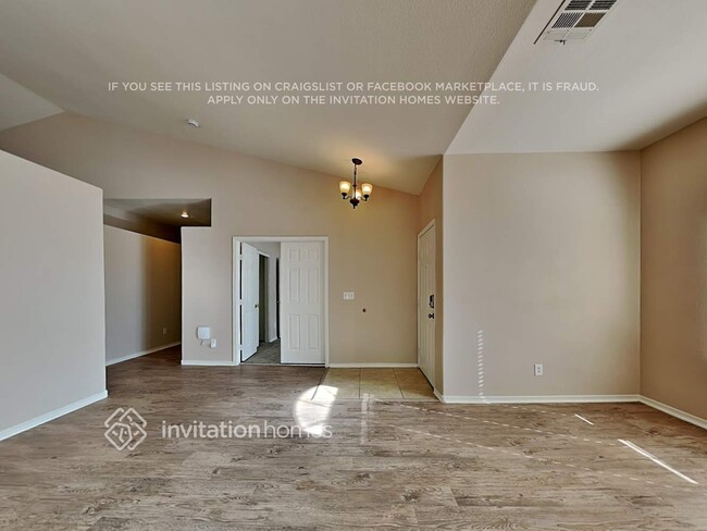 Photo - 2424 Carolina Ct