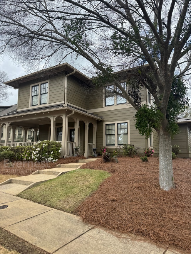 Photo - 2067 Ross Park Way