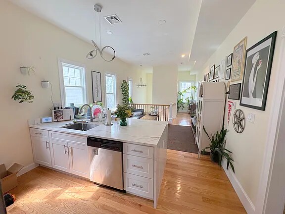 Photo - 32 Putnam Ave Unidad 3