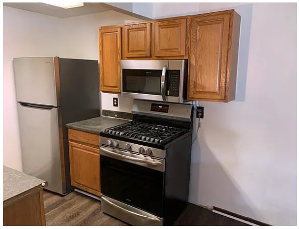 Photo - 1842 Village Green Dr