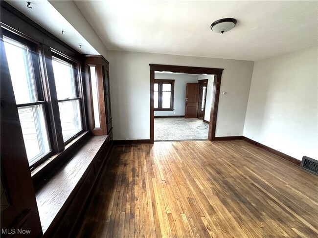 Photo - 4270 Valley Rd Unit UP