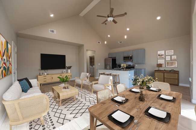 Building Photo - Valley Oaks Rental