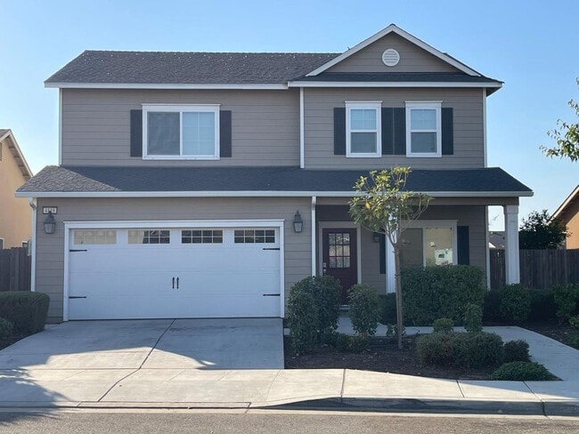 Modern Living Meets Clovis Charm! - Modern Living Meets Clovis Charm! House