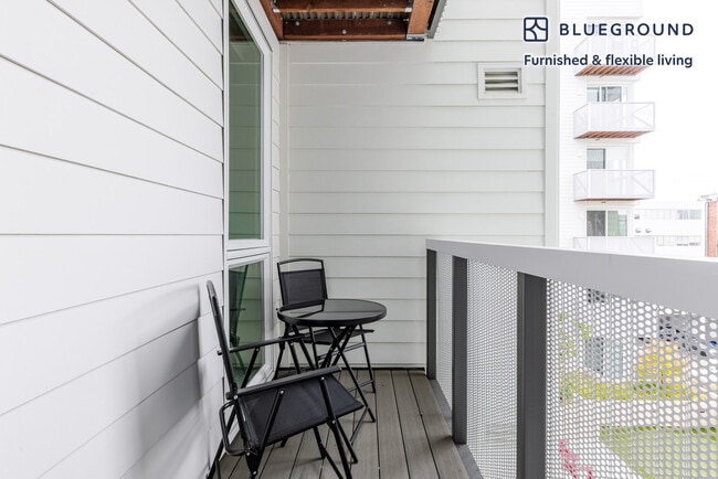 Photo - 2150 Kittredge St Unidad FL4-ID1955