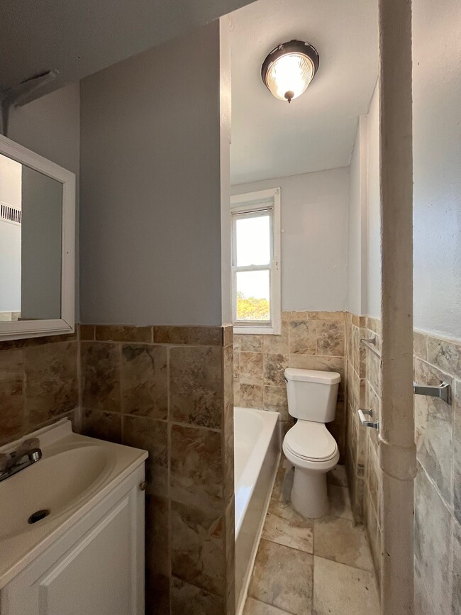 Photo - 80 Lake St Unit 8