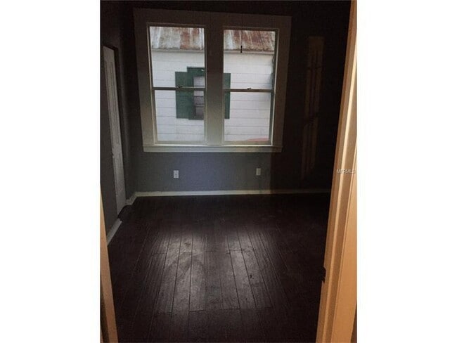1930 W Union St