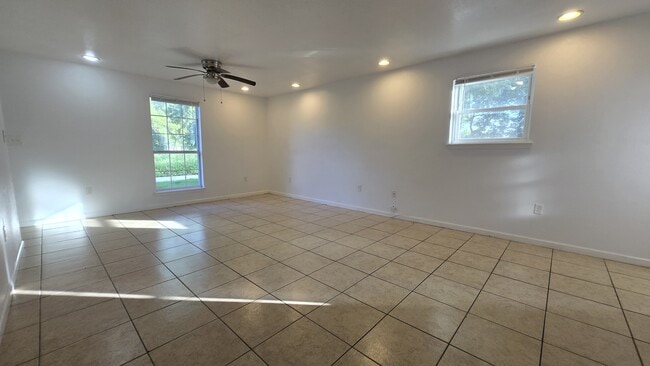 Photo - 2431 Octavia Dr