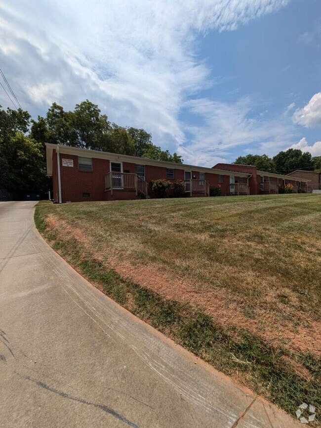 Kenworth Condos for Rent Hickory NC 2 Condos