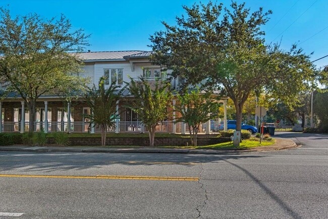 Photo - 119 Beal Pkwy SW Unit 203
