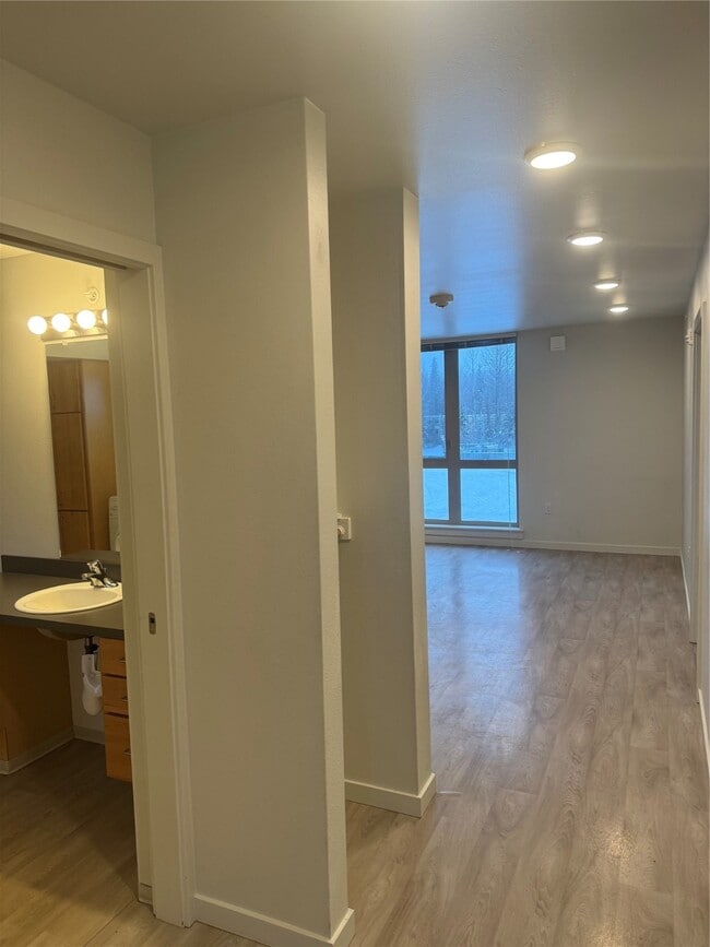 Photo - 2720 Coho Way