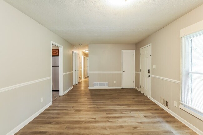 1338 W Stoneybrook Dr
