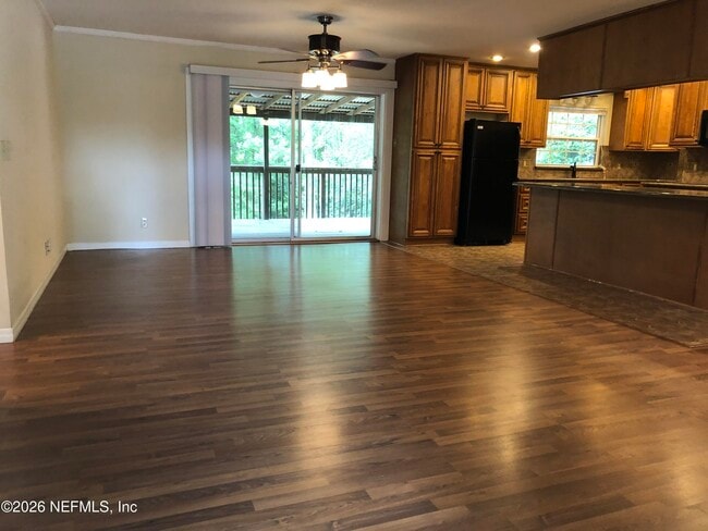 Photo - 5406 Community Rd