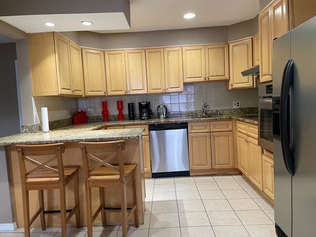 Photo - 32 Roanoke Ave Unidad 1