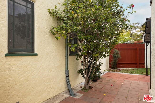 Photo - 1710 Glyndon Ave