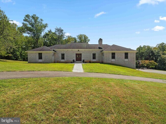 Building Photo - 11311 Stuart Mill Rd Rental