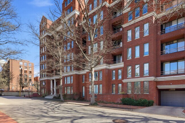 Photo - 955 26th St NW Unit # 305